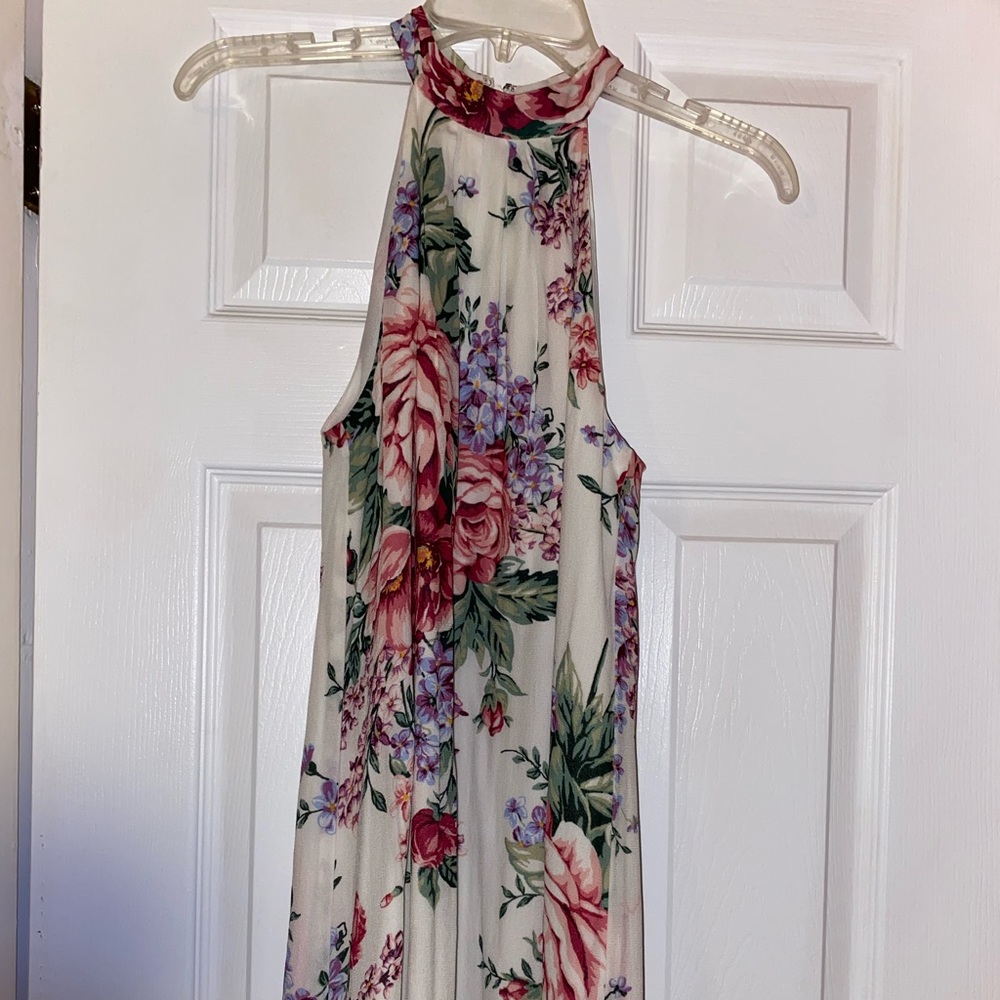 - Forever 21/ White Floral Halter Neck Dre…